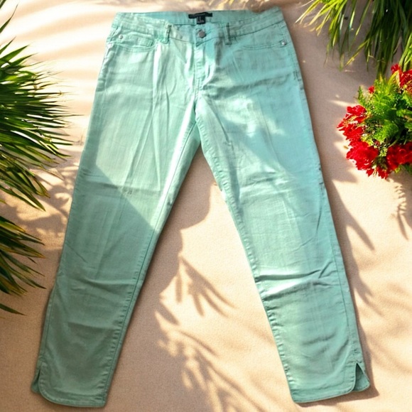 Forever 21 Premium Stone Wash Light Fade Teal Mom Fit Ankle Crop Denim - Picture 13 of 16